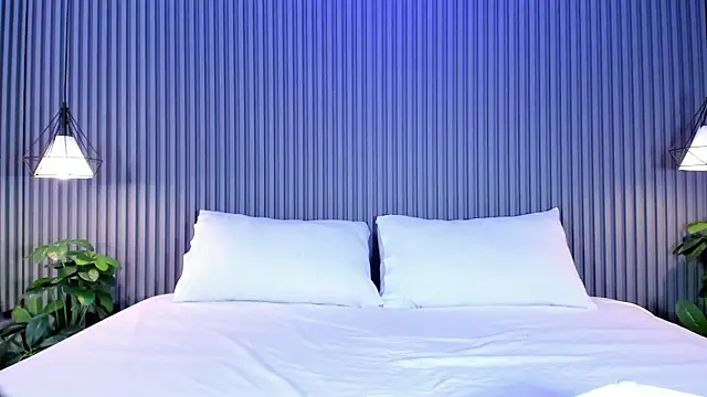 MaluDiaz online show from 12-18-25, 05:06