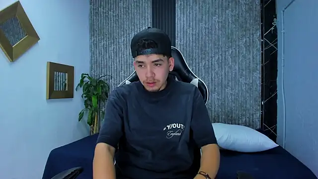 Mike 0233  online show from 01-15-26, 05:00