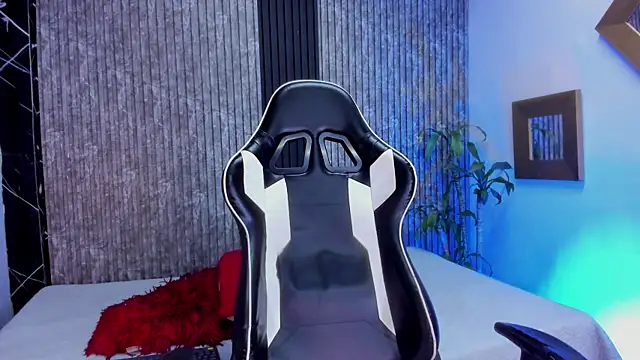 Mike 0233  online show from 10-01-25, 04:50