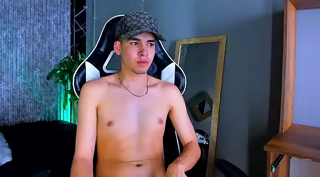 Mike 0233  online show from 03-20-25, 09:37