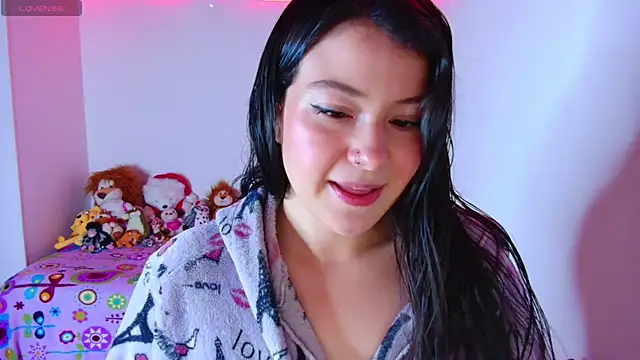 juli05star20 online show from 11-30-25, 12:22