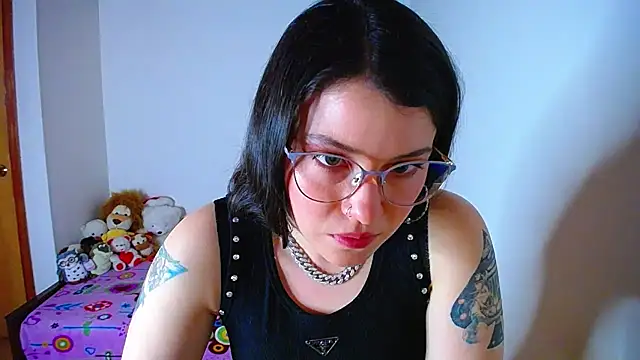 juli05star20 online show from 10-05-25, 01:07