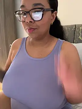 Snapshot of XMara chatting on 02-09-26, 05:33 XMara online show from 02-09-26, 05:33