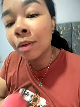 XMara online show from 11-26-25, 05:24