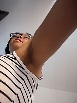 XMara online show from 03-26-26, 03:32