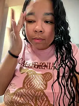 XMara online show from 12-18-25, 04:33