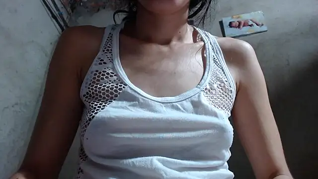 Snapshot of lilithanderson chatting on 10-09-25, 07:31 lilithanderson online show from 10-09-25, 07:31