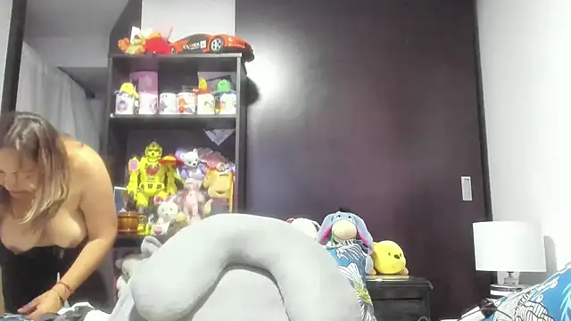 Snapshot of katty_squirt08 chatting on 05-07-26, 04:43 katty squirt08 online show from 05-07-26, 04:43