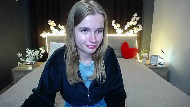 Snapshot of MargaritaKiss chatting on 05-23-26, 07:35 MargaritaKiss online show from 05-23-26, 07:35