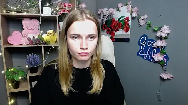 Snapshot of MargaritaKiss chatting on 05-27-26, 07:32 MargaritaKiss online show from 05-27-26, 07:32