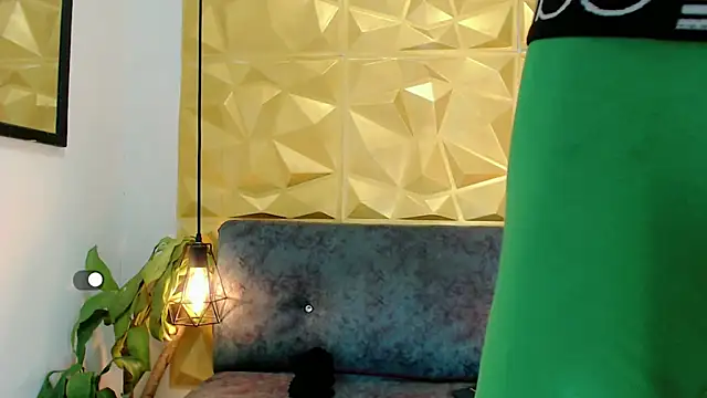 Snapshot of SexyJuliii21 chatting on 03-20-25, 11:38 SexyJuliii21 online show from 03-20-25, 11:38