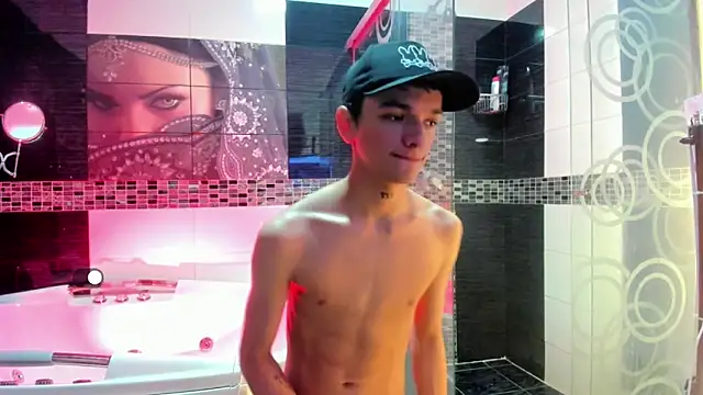Snapshot of SexyJuliii21 chatting on 10-15-25, 12:20 SexyJuliii21 online show from 10-15-25, 12:20