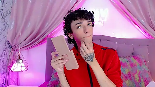 Snapshot of SexyJuliii21 chatting on 01-30-25, 03:33 SexyJuliii21 online show from 01-30-25, 03:33