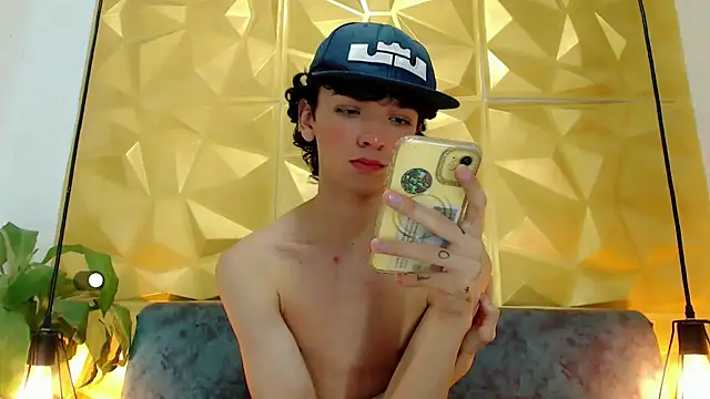 Snapshot of SexyJuliii21 chatting on 01-21-25, 07:15 SexyJuliii21 online show from 01-21-25, 07:15