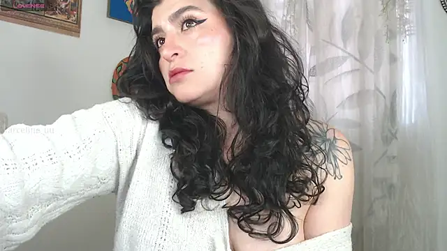 Snapshot of Marci_owo chatting on 05-26-26, 08:29 Marci owo online show from 05-26-26, 08:29