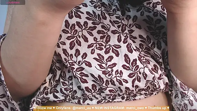 Snapshot of Marci_owo chatting on 07-26-26, 12:23 Marci owo online show from 07-26-26, 12:23