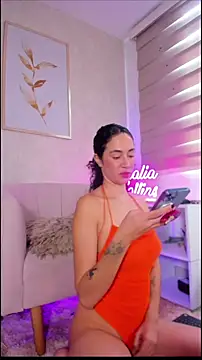 thaliacollins online show from 10-27-25, 03:46