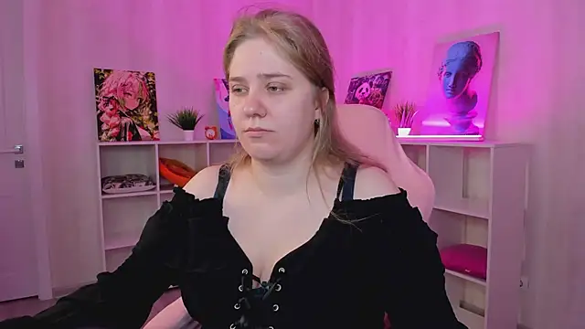 Snapshot of Megan_Violer chatting on 06-30-26, 05:24 Megan Violer online show from 06-30-26, 05:24