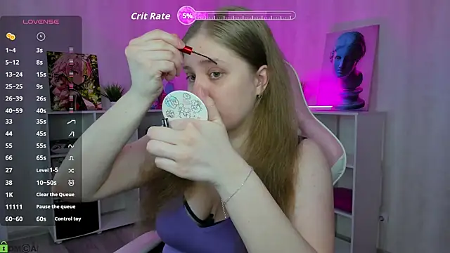 Snapshot of Megan_Violer chatting on 05-25-26, 05:22 Megan Violer online show from 05-25-26, 05:22