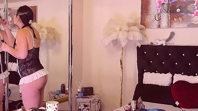 Estheraa online show from 01-17-26, 05:22