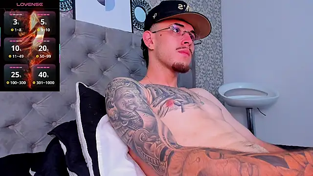 CodyWalkerR online show from 11-29-25, 05:24