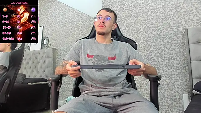 CodyWalkerR online show from 11-05-25, 05:27