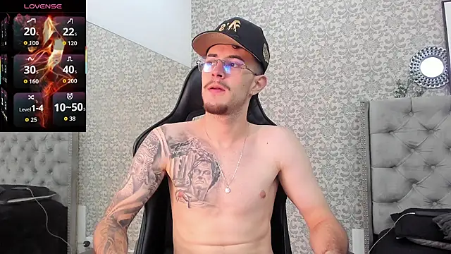 CodyWalkerR online show from 11-06-25, 05:17