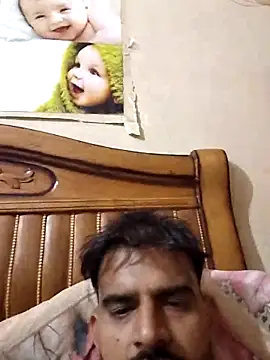 Snapshot of absoluteright chatting on 04-05-26, 04:57 absoluteright online show from 04-05-26, 04:57
