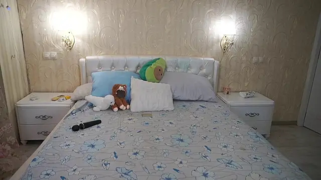 LunaaMayy online show from 04-16-26, 09:39