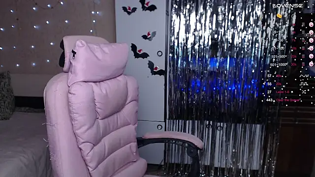 Vanessa AmiX online show from 12-24-24, 11:17