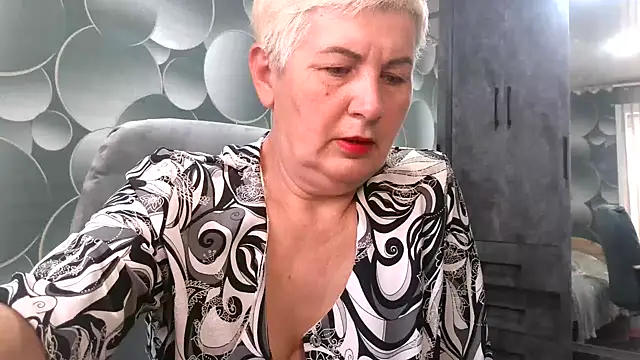 NicoleOlla online show from 10-03-25, 04:58