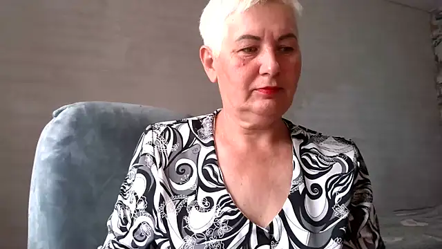 NicoleOlla online show from 09-09-25, 02:21