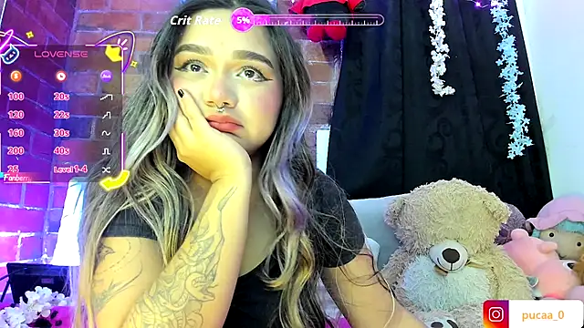 Snapshot of Pucaa_ chatting on 09-24-25, 11:21 Pucaa online show from 09-24-25, 11:21