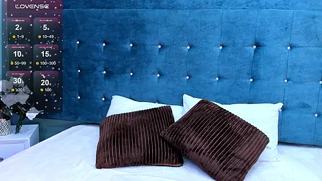 Snapshot of Miss_Ambeer chatting on 03-10-25, 11:34 Miss Ambeer online show from 03-10-25, 11:34