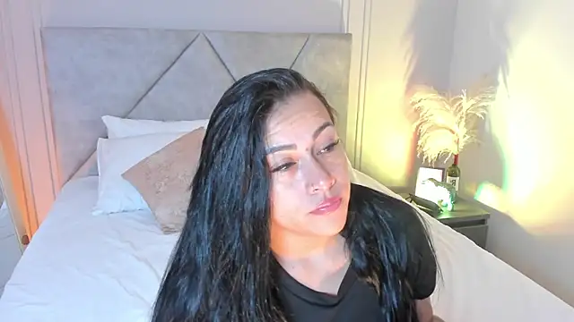 Miss Ambeer online show from 03-08-26, 01:03