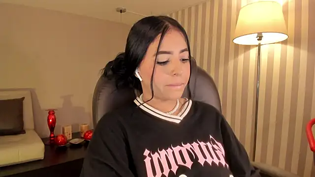 Maaiitee online show from 11-05-25, 01:03