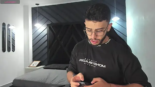 Liam Kleiin online show from 11-12-25, 11:25