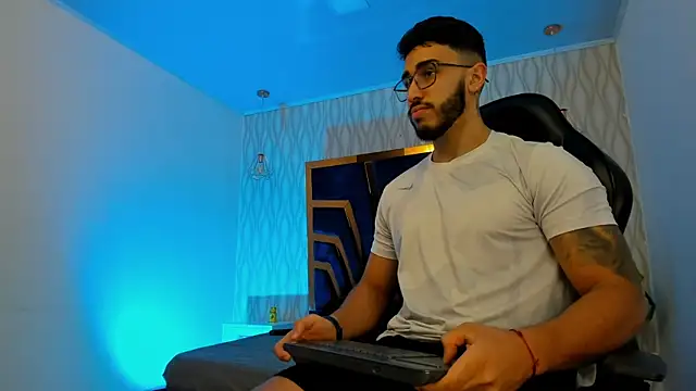 Liam Kleiin online show from 11-28-25, 11:21