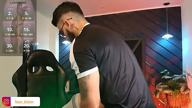 Liam Kleiin online show from 02-24-26, 11:33