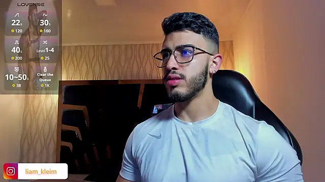 Snapshot of Liam_Kleiin chatting on 03-03-26, 11:28 Liam Kleiin online show from 03-03-26, 11:28
