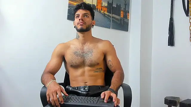 JuanBlade online show from 11-30-25, 03:57