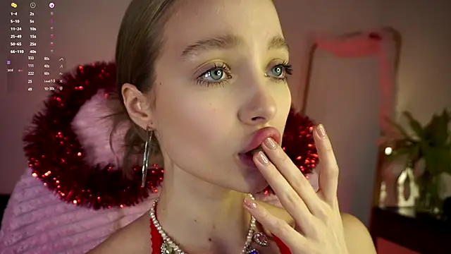  LISA BABYMETAL  online show from 12-27-24, 12:56