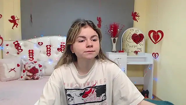 TinaRedly online show from 02-07-26, 09:56