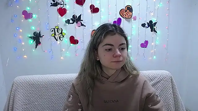 TinaRedly online show from 02-17-25, 06:50