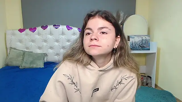 TinaRedly online show from 09-30-25, 05:57