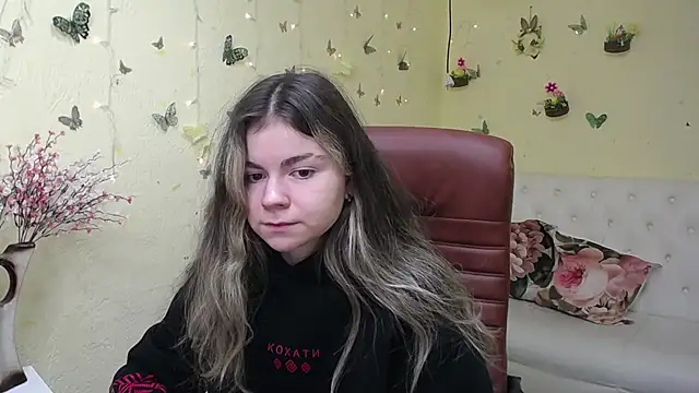 TinaRedly online show from 04-14-26, 05:29