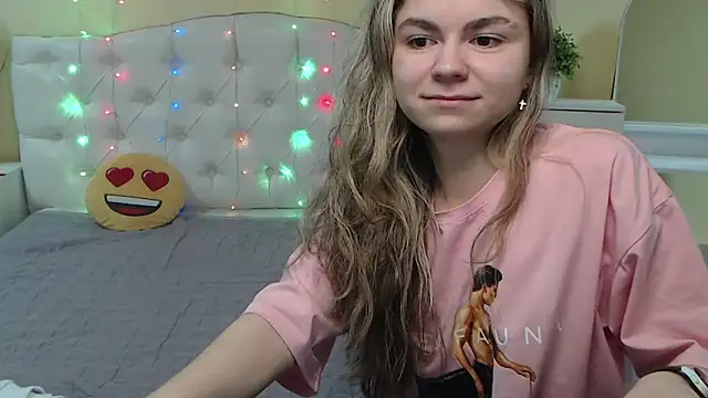 TinaRedly online show from 03-06-25, 05:14