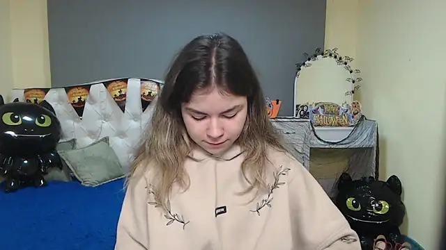 TinaRedly online show from 10-26-25, 06:14