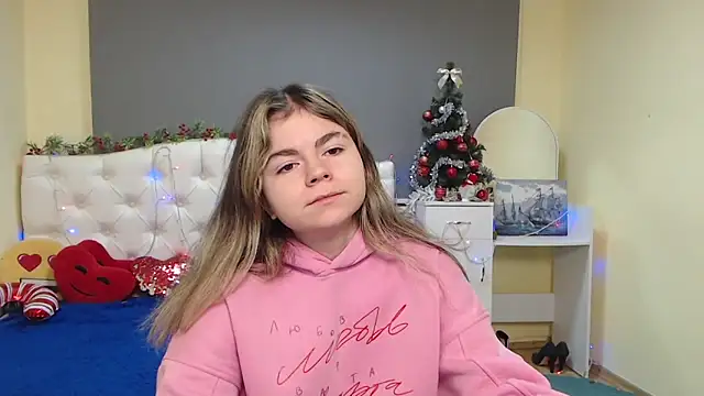 TinaRedly online show from 01-08-26, 06:41