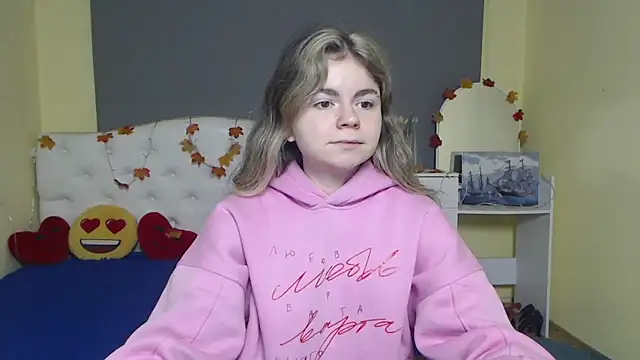 TinaRedly online show from 11-14-25, 06:50